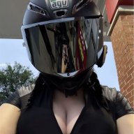 Amina_Capone